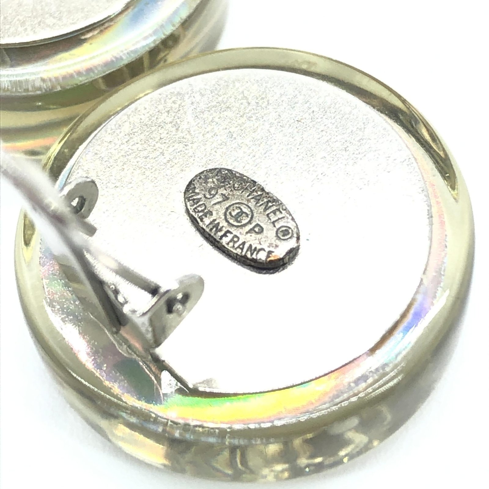 Chanel Vintage Holographic Logo Clip-On Earrings - Image 7