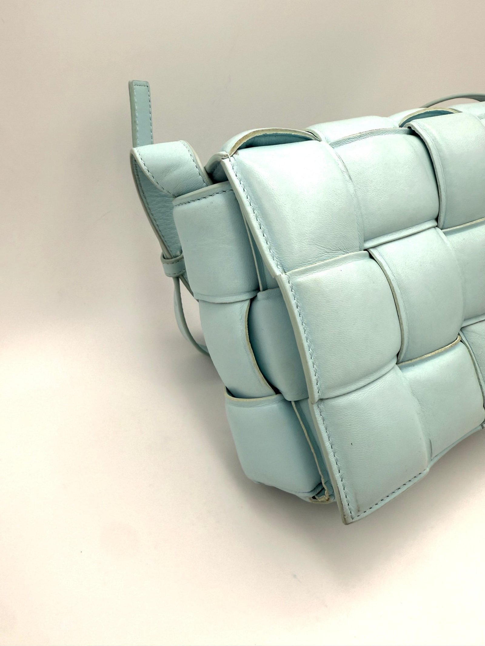 Bottega Veneta BOTTEGA VENETA Padded Cassette Handbag - Image 5