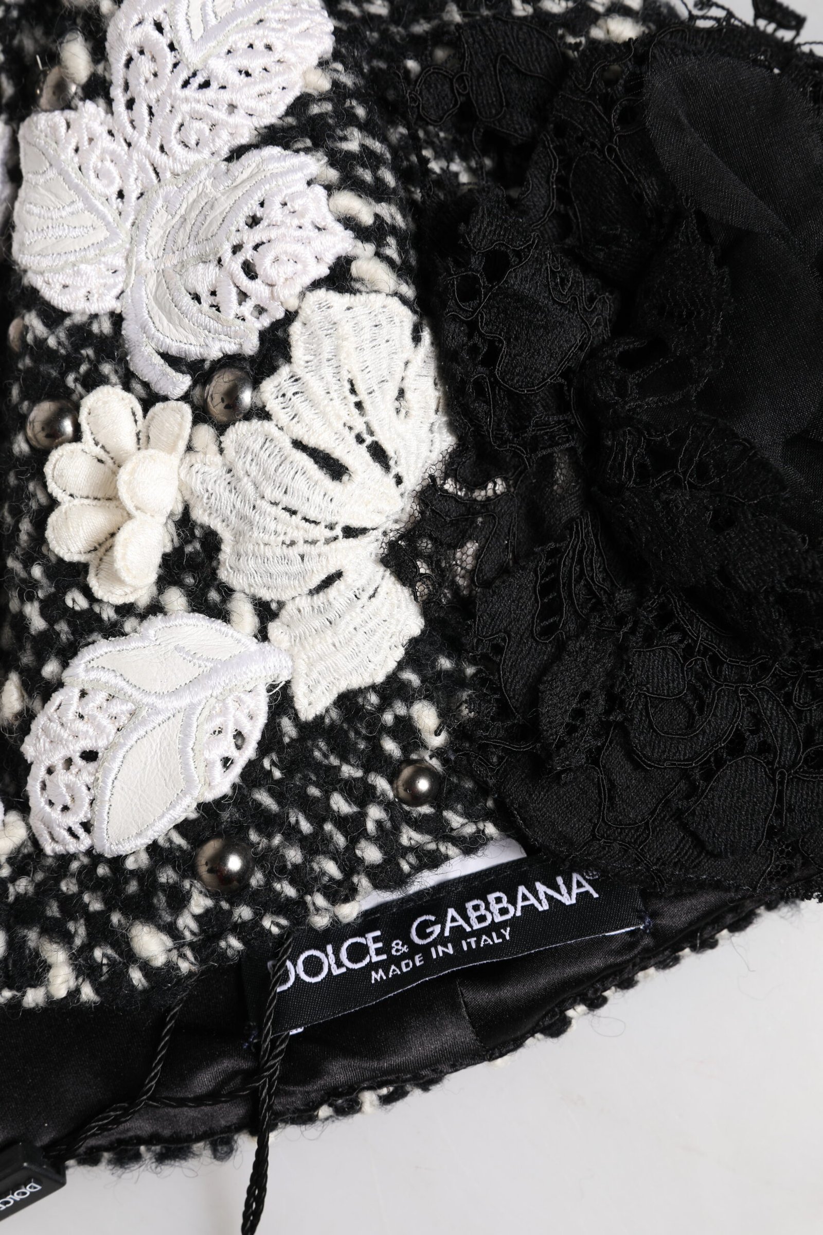 Dolce & Gabbana Black Wool White Floral Embellished Cloche Hat - Image 6