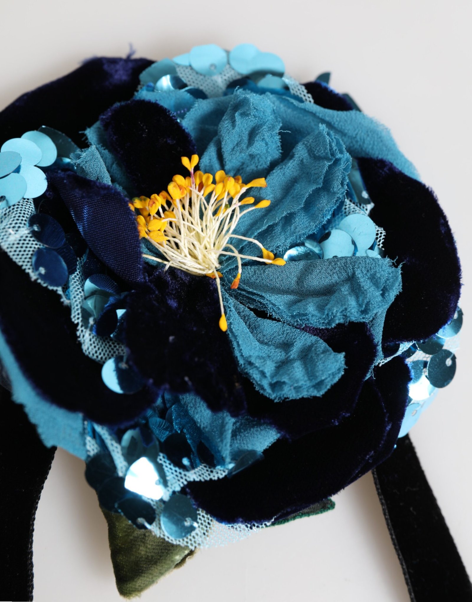 Dolce & Gabbana Blue Floral Appliqué Velvet Choker Crystal Beads Necklace - Image 5